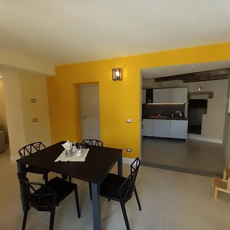 Apartment Casa Lina, Vallombrosa, Wifi, Private Area